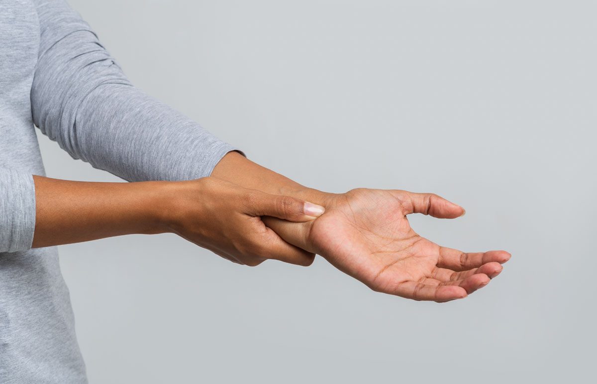 chiropractors-for-wrist-pain-chiropractor-glendale-az